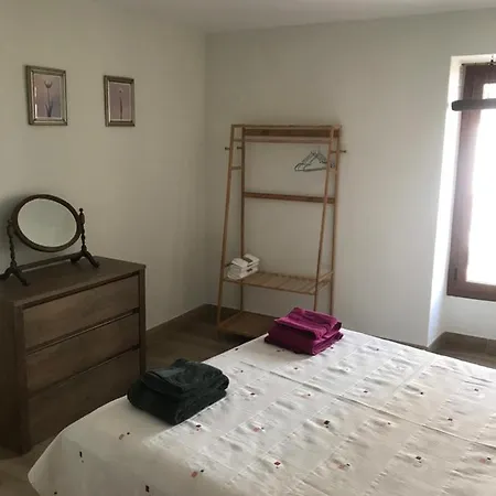Apartment Centrally Located Two Bed In El Perello (Catalonia)
