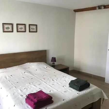 Apartment Centrally Located Two Bed In *